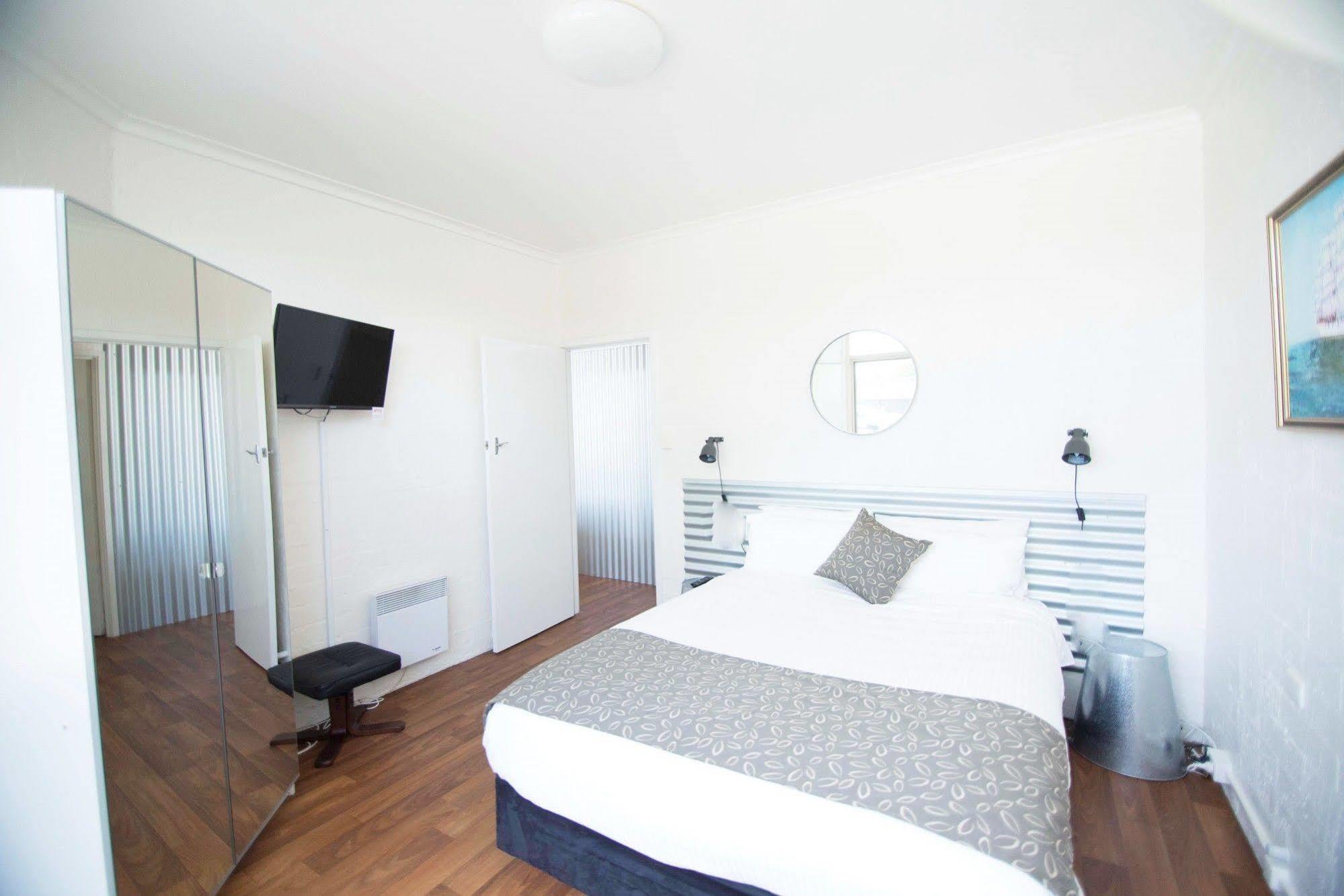 סייל Siesta Central Apartments מראה חיצוני תמונה